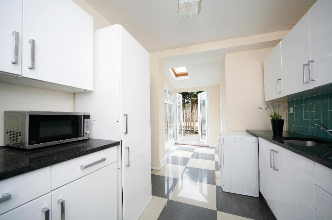 London Comfy Doubles Aparthotel Luaran gambar